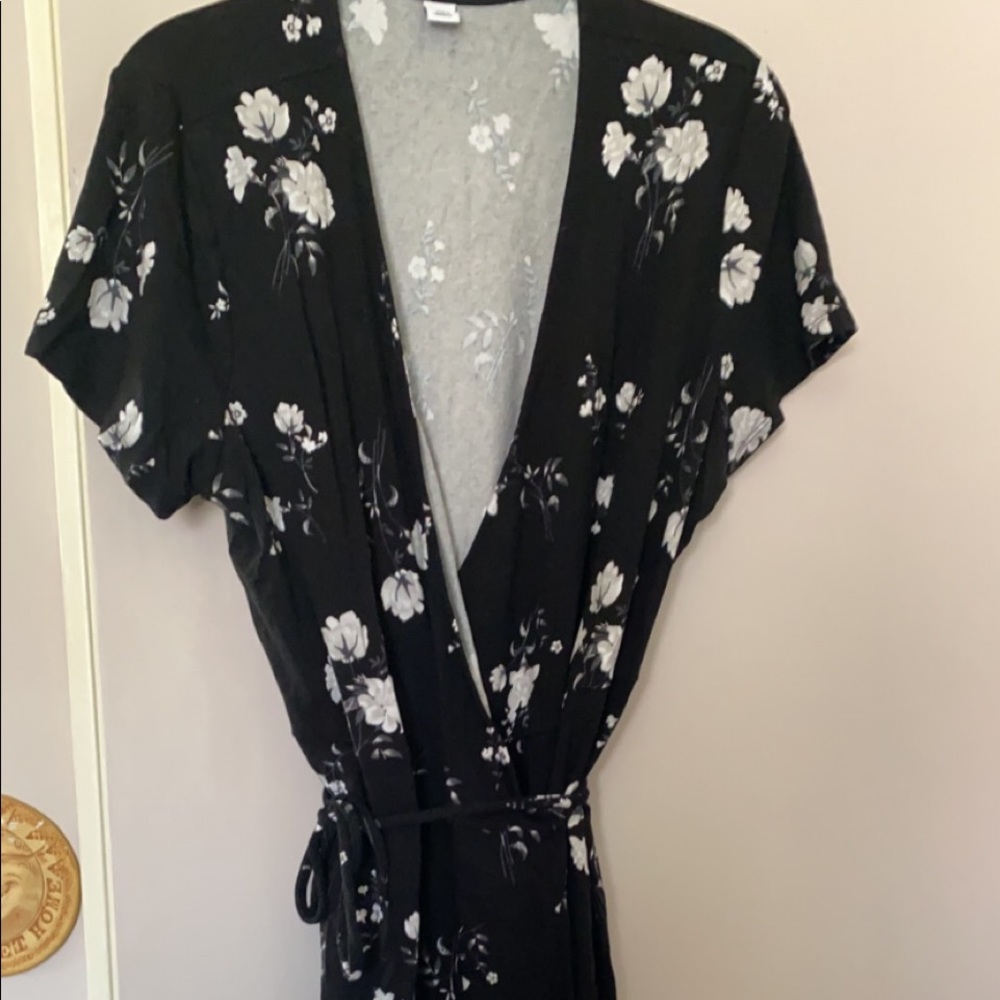 Old Navy floral wrap dress
